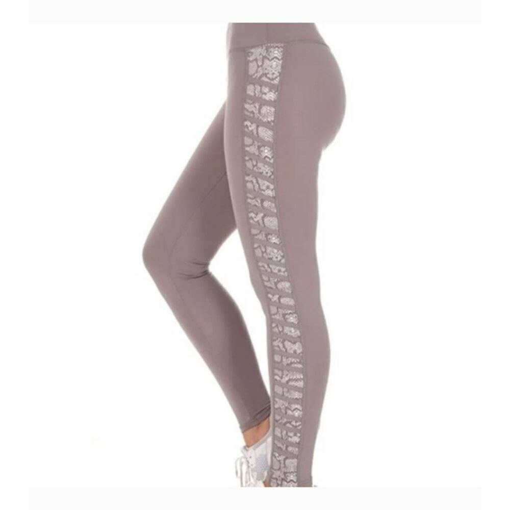 BSP better sports performance taupe snake print fitness leggings women's size L